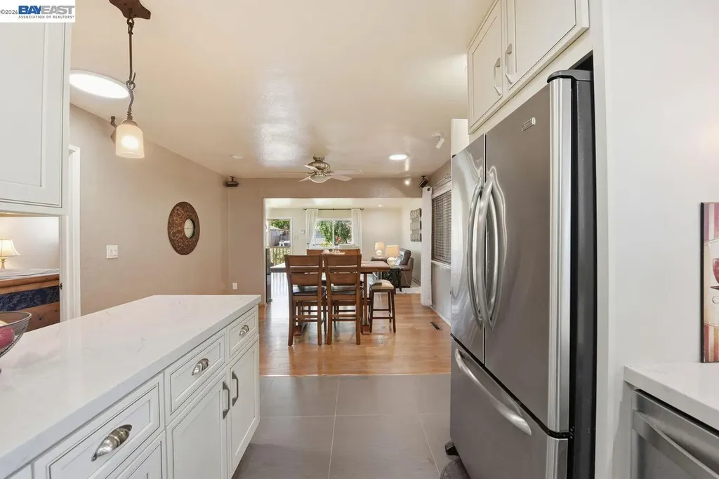 1522 Dennis Avenue San Leandro CA 94578