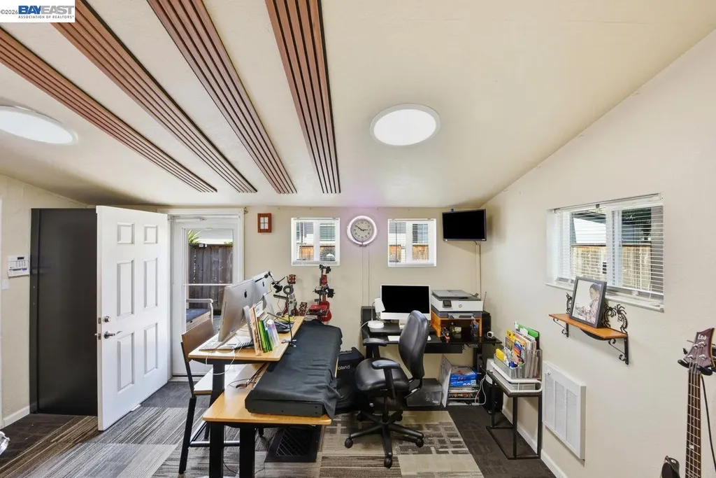 1522 Dennis Avenue San Leandro CA 94578