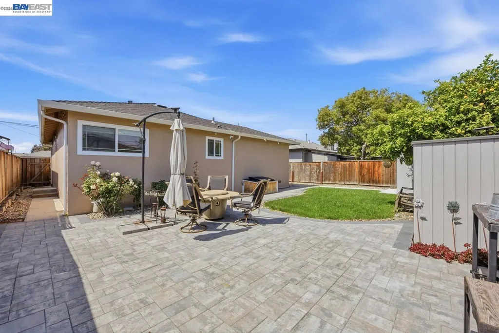1522 Dennis Avenue San Leandro CA 94578
