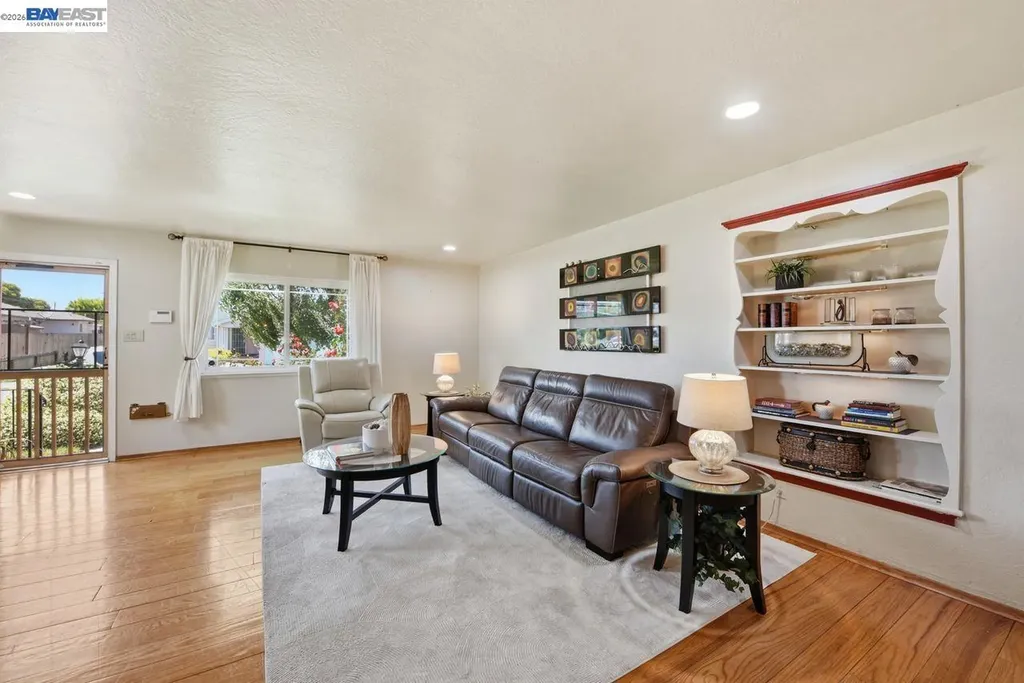 1522 Dennis Avenue San Leandro CA 94578