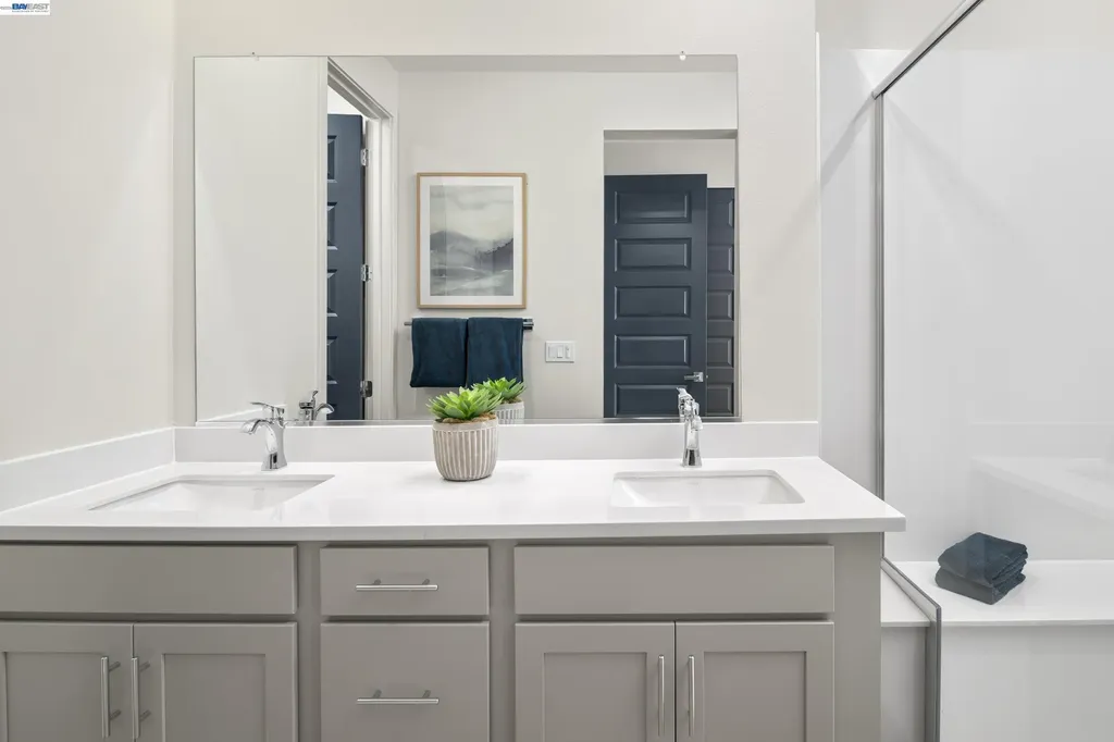 2011 Clement Avenue Alameda CA 94501