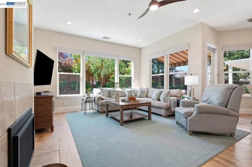 453 Old Oak Road Livermore CA 94550