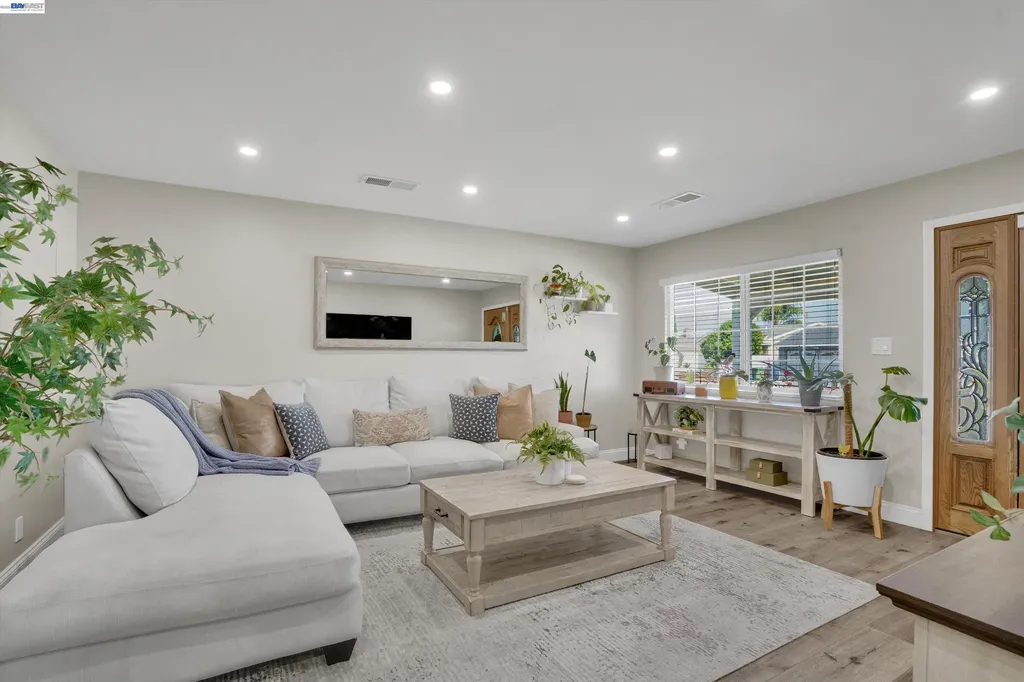 5006 Everglades Park Drive Fremont CA 94538
