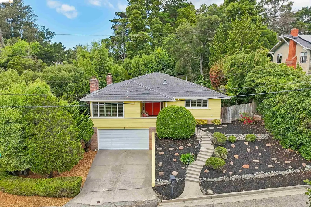 1 Woodcrest Circle Oakland CA 94602