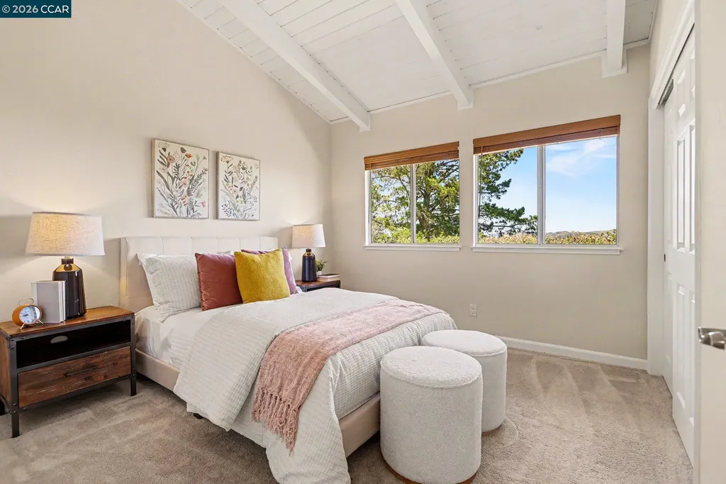 3 Camino Del Cielo Orinda CA 94563