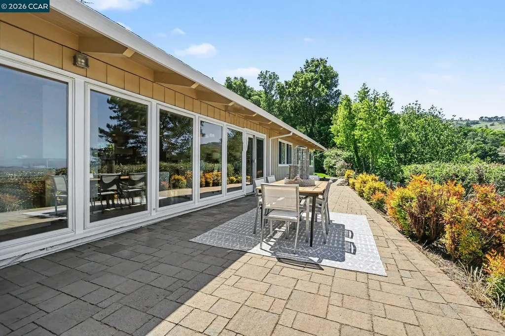 3 Camino Del Cielo Orinda CA 94563