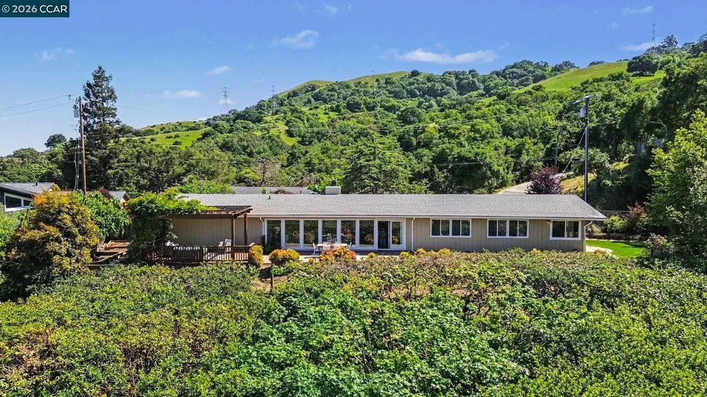 3 Camino Del Cielo Orinda CA 94563
