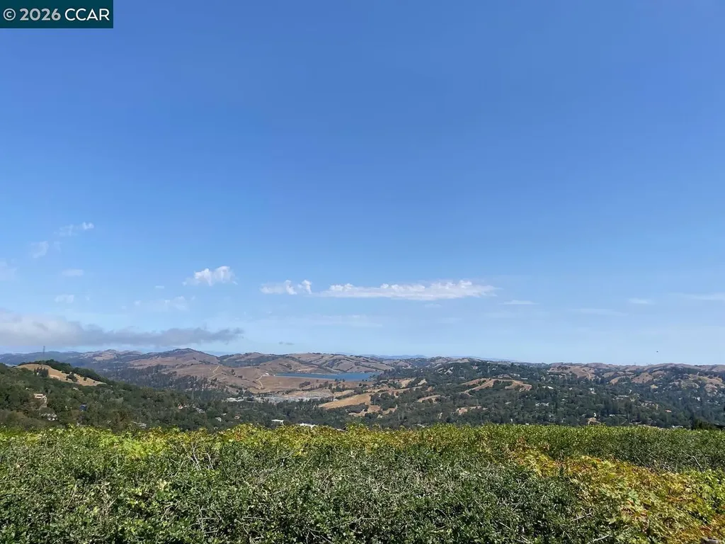 3 Camino Del Cielo Orinda CA 94563