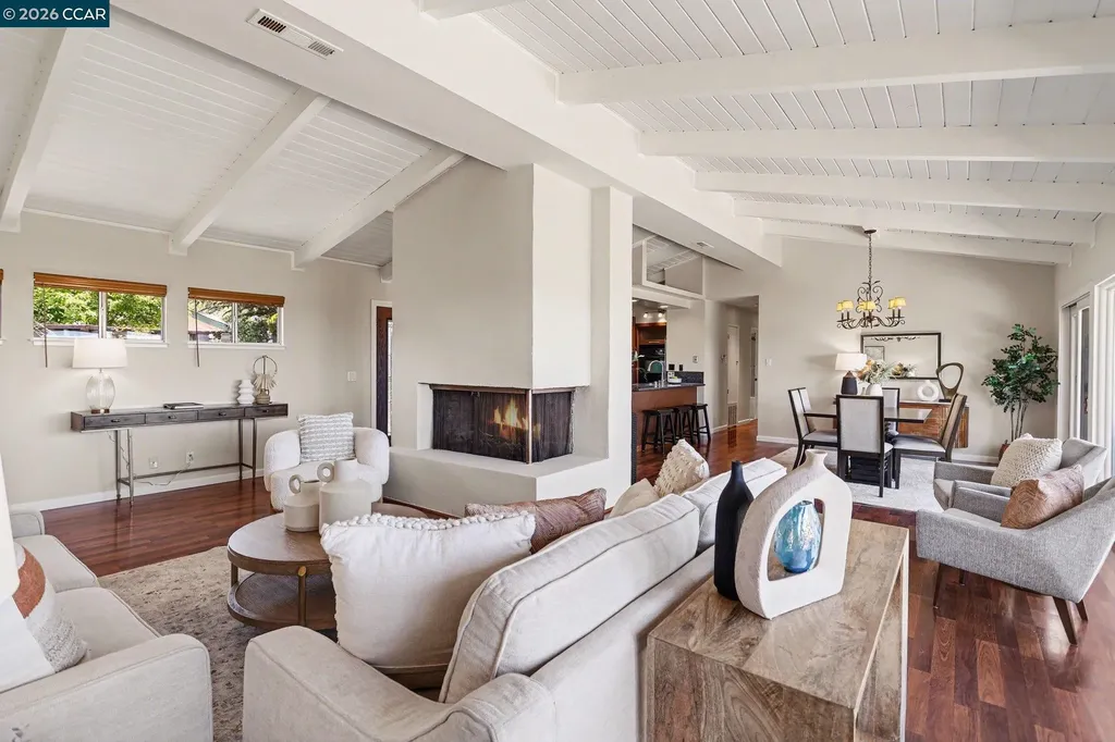 3 Camino Del Cielo Orinda CA 94563