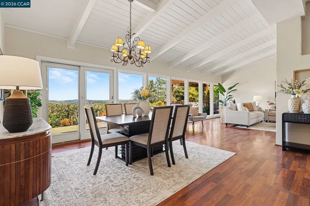 3 Camino Del Cielo Orinda CA 94563