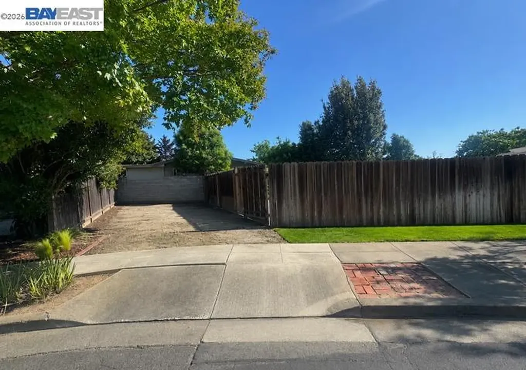 1355 Chandler Court Livermore CA 94551