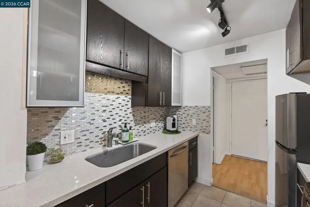 490 Civic Drive Walnut Creek CA 94596