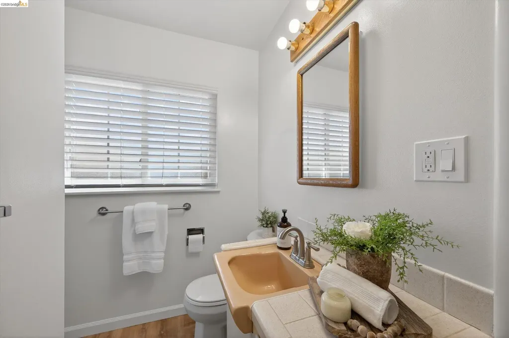 4586 Rose Avenue Oakley CA 94561