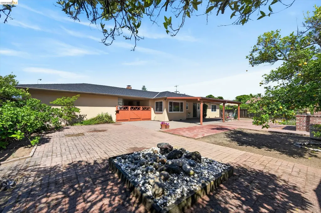 4586 Rose Avenue Oakley CA 94561