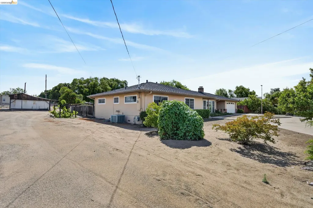 4586 Rose Avenue Oakley CA 94561