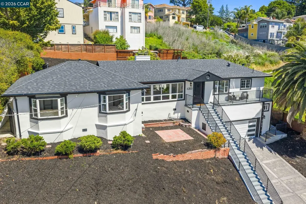 6300 Buena Ventura Avenue Oakland CA 94605