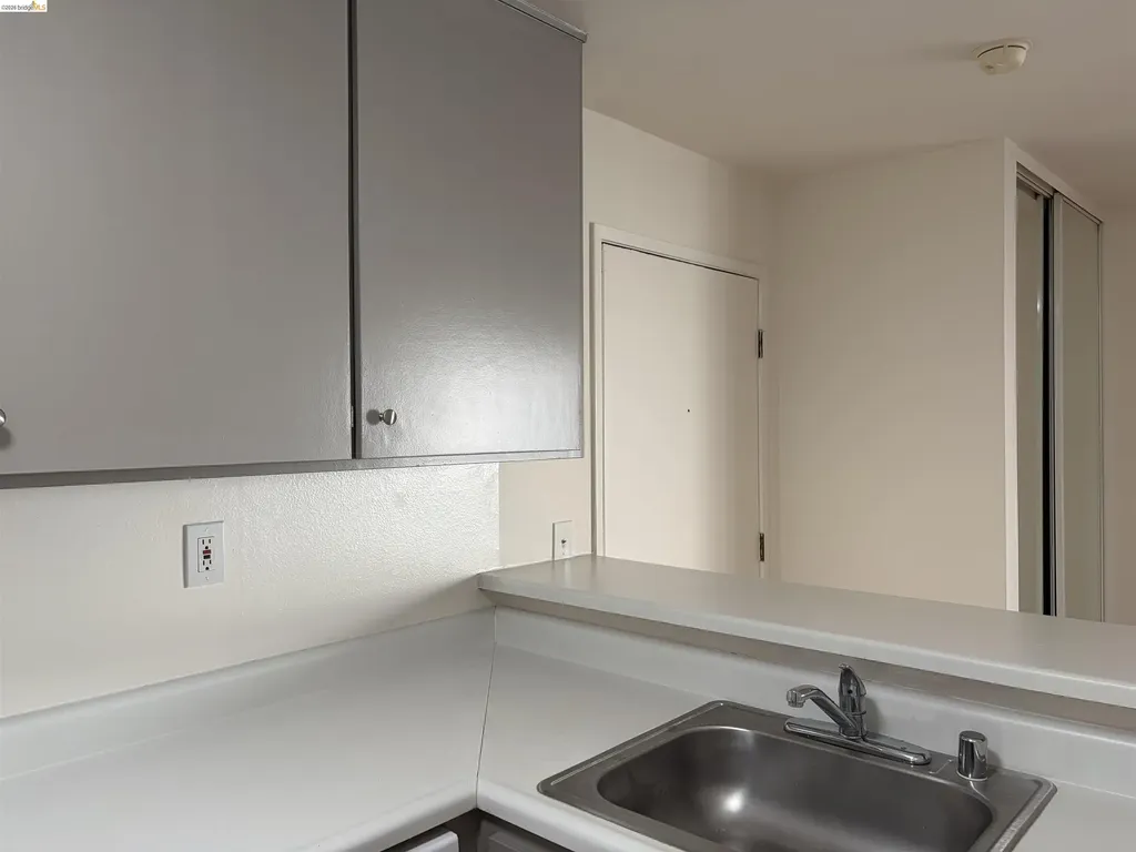 151 Lakeside Drive Oakland CA 94612