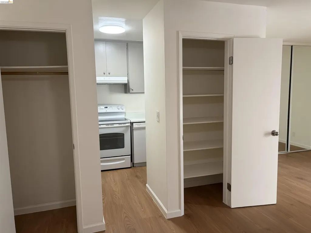 151 Lakeside Drive Oakland CA 94612