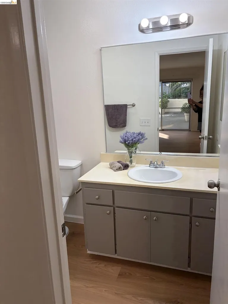 151 Lakeside Drive Oakland CA 94612