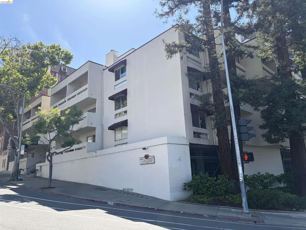 151 Lakeside Drive Oakland CA 94612