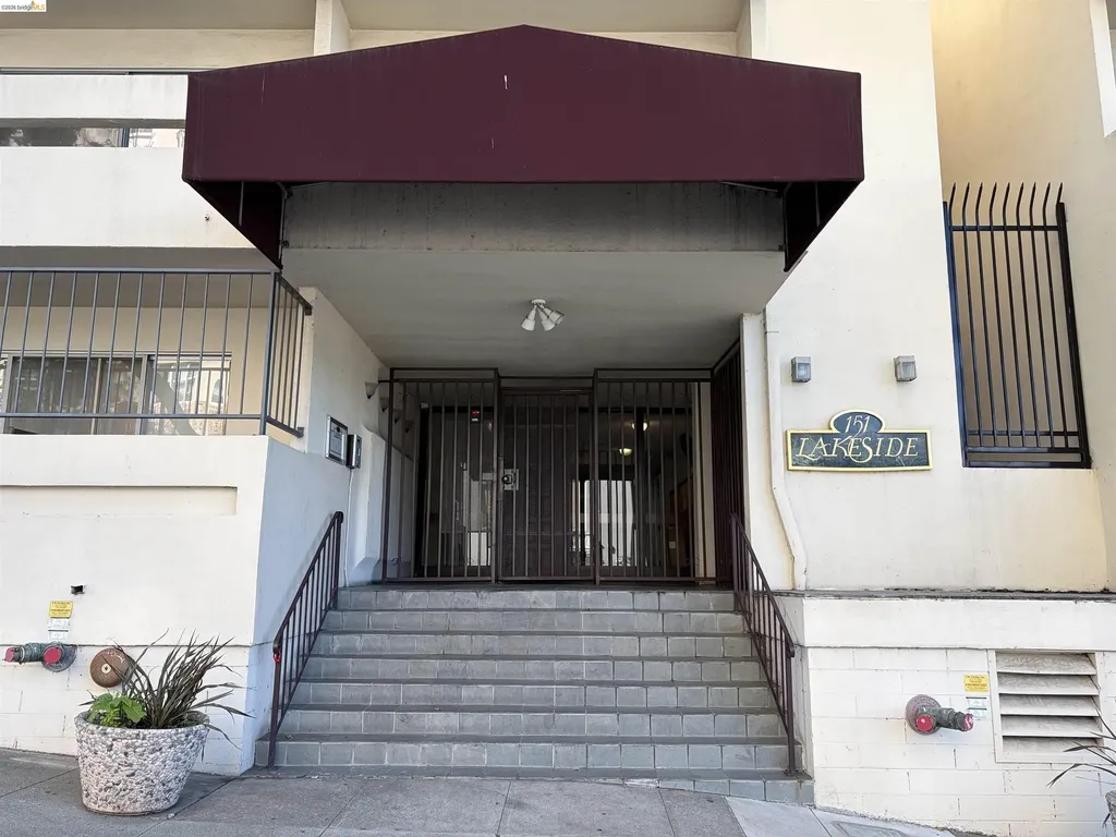 151 Lakeside Drive Oakland CA 94612
