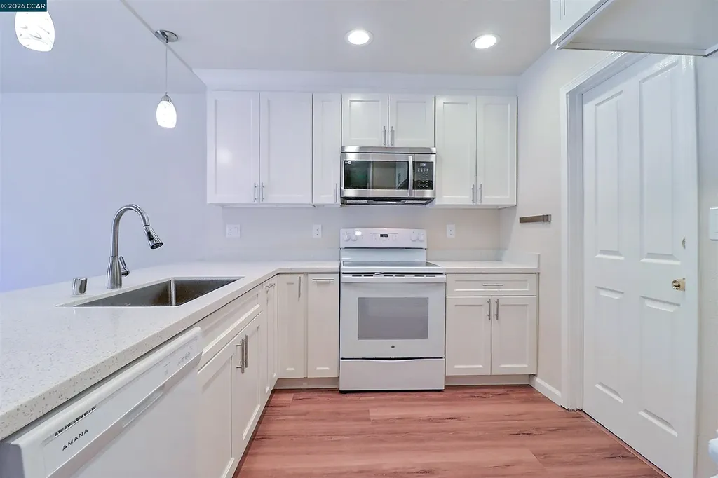 126 Woodview Court Martinez CA 94553