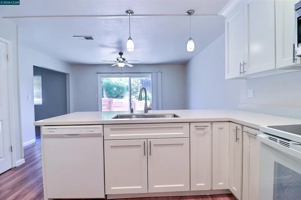 126 Woodview Court Martinez CA 94553