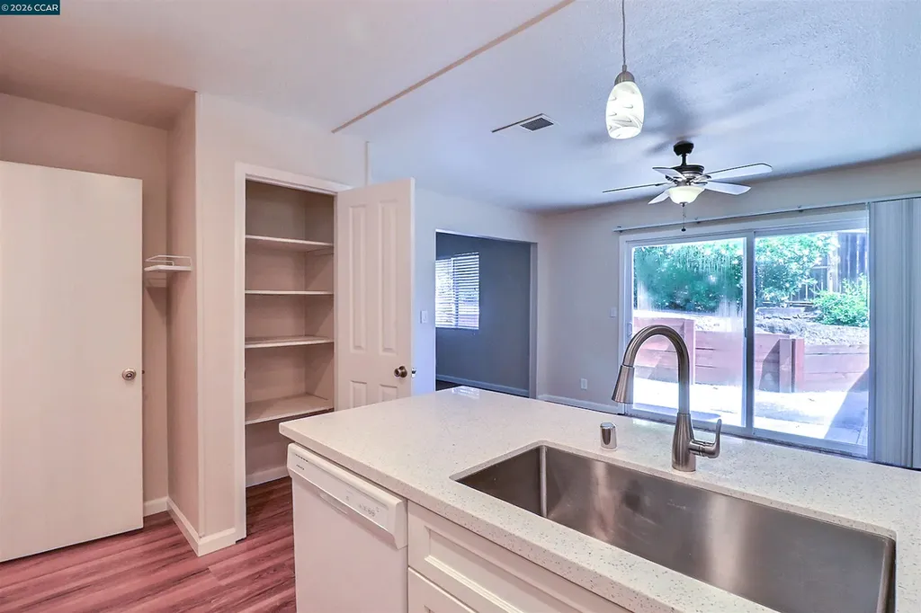 126 Woodview Court Martinez CA 94553