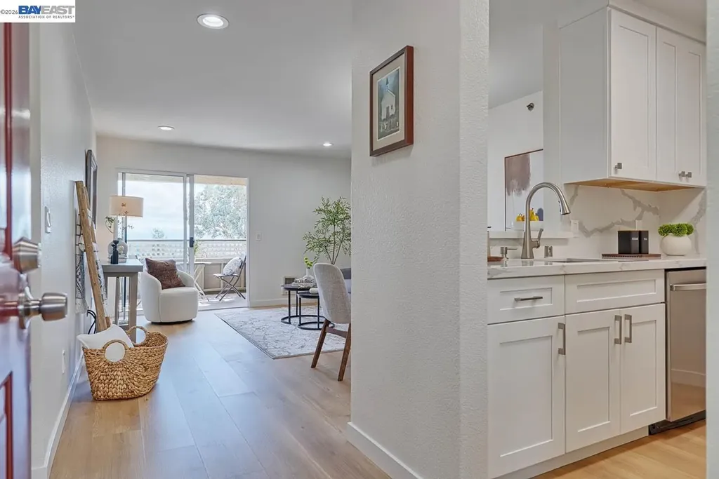 685 Dartmore Lane Hayward CA 94544