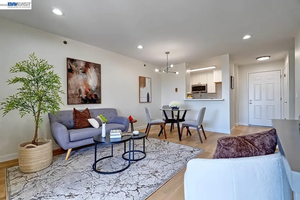 685 Dartmore Lane Hayward CA 94544