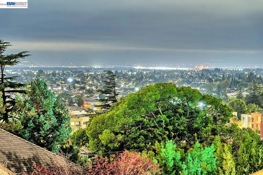 685 Dartmore Lane Hayward CA 94544