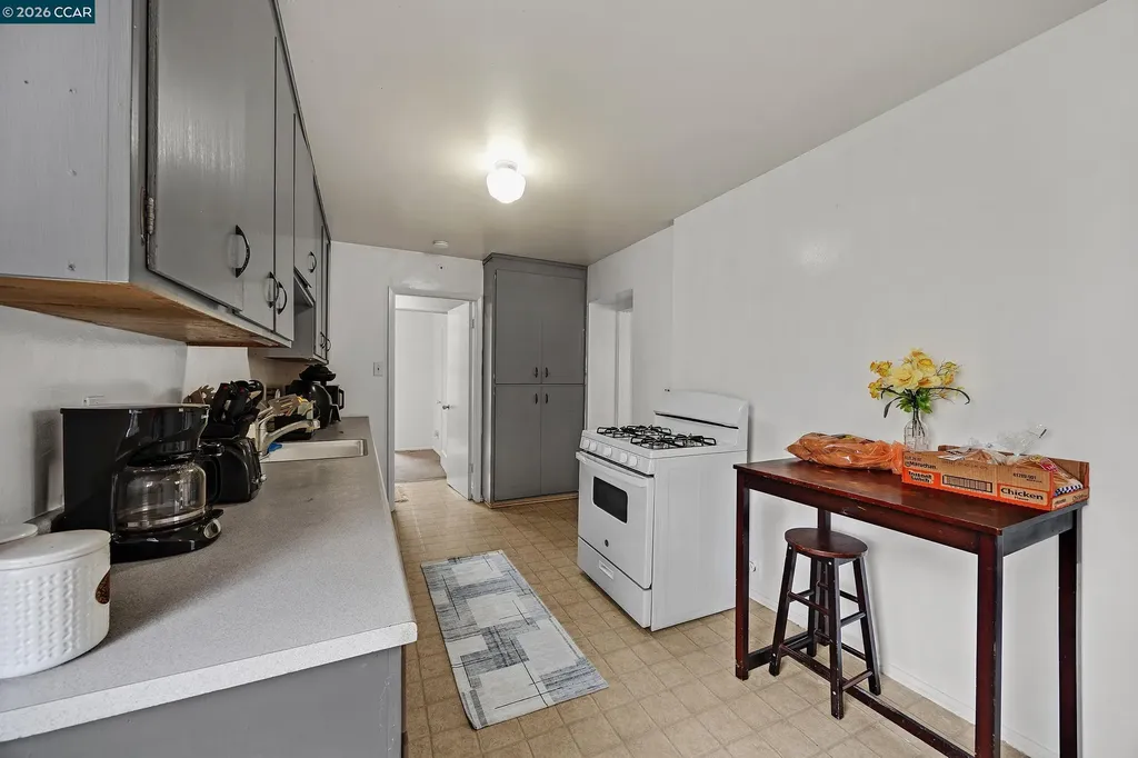 220 Perkins Vallejo CA 94590