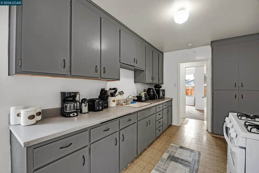 220 Perkins Vallejo CA 94590