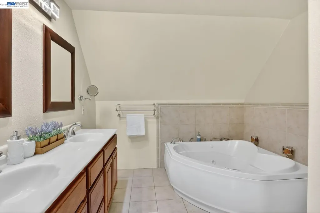 1328 25th Street Oakland CA 94606