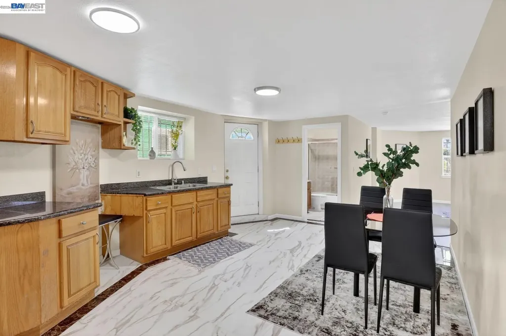 1328 25th Street Oakland CA 94606