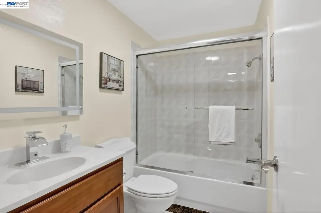 1328 25th Street Oakland CA 94606