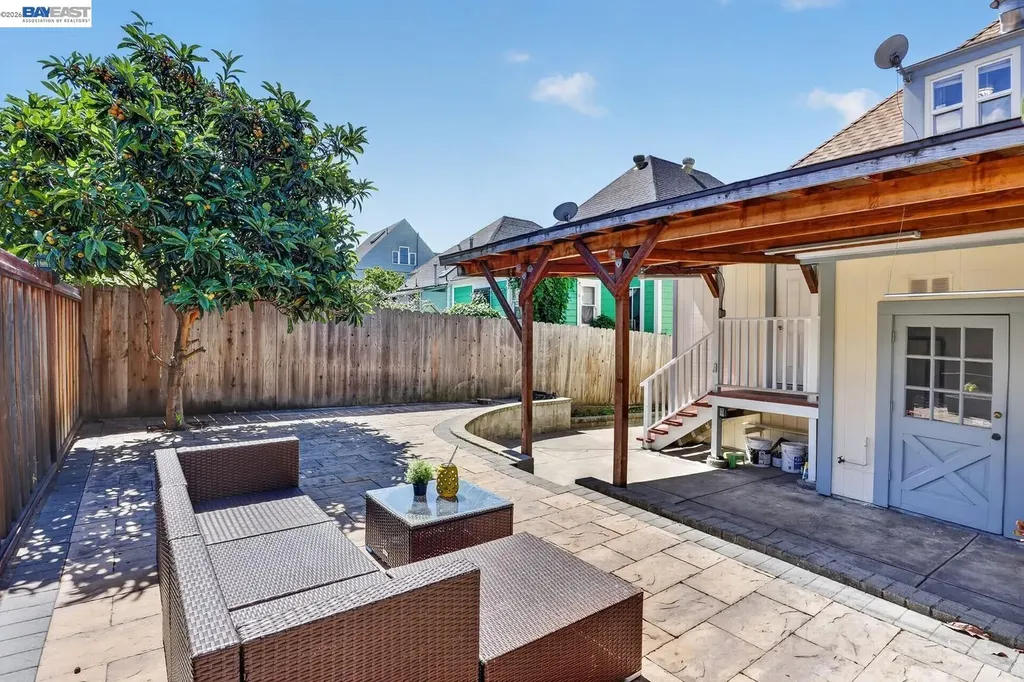 1328 25th Street Oakland CA 94606