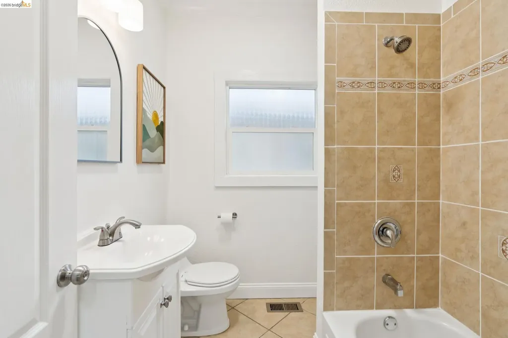 5534 Adeline Oakland CA 94608