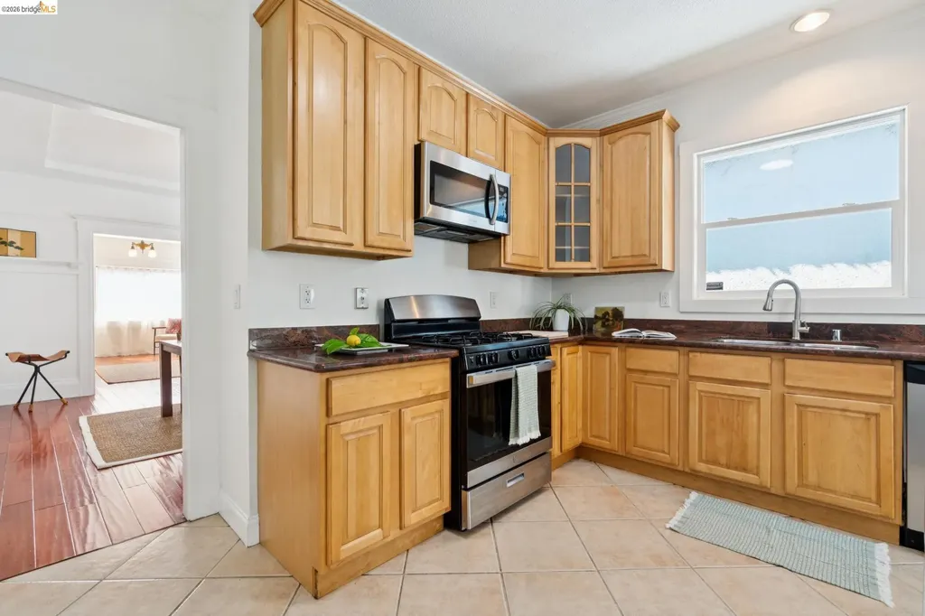 5534 Adeline Oakland CA 94608