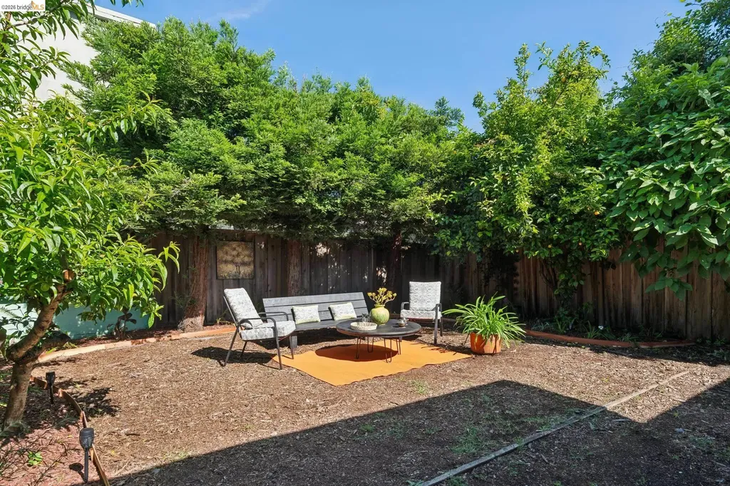 5534 Adeline Oakland CA 94608