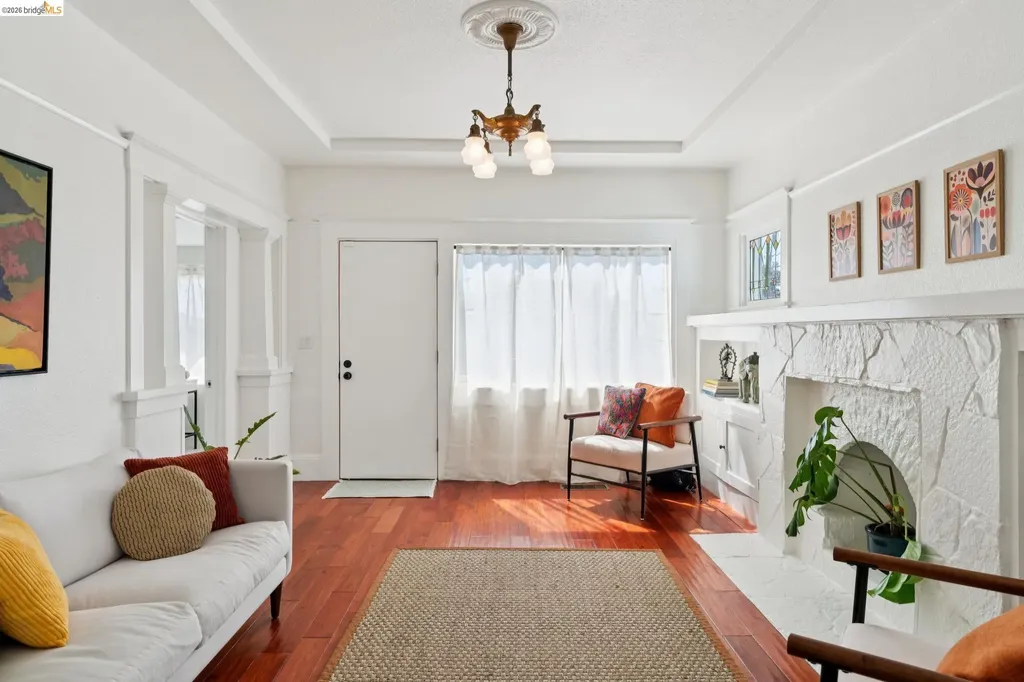5534 Adeline Oakland CA 94608