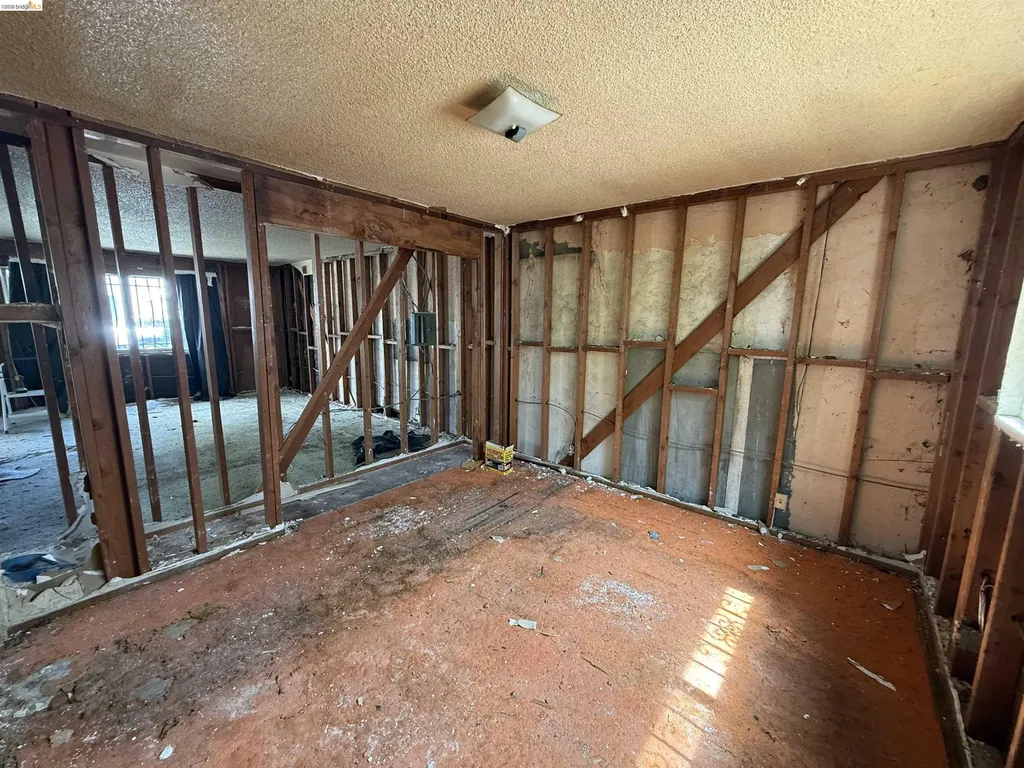2963 62nd Oakland CA 94605