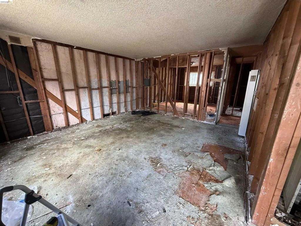 2963 62nd Oakland CA 94605