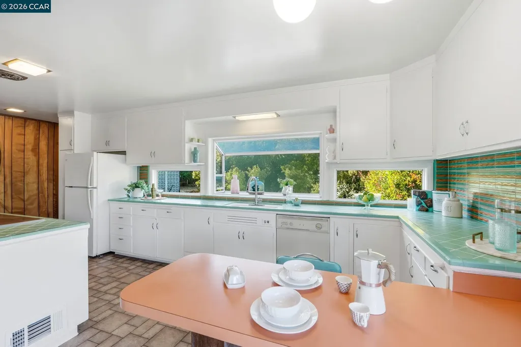 143 Montecito Crescent Walnut Creek CA 94597