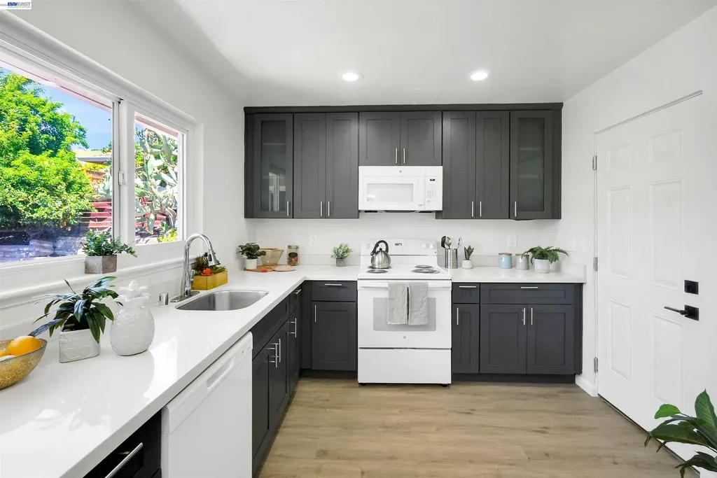604 Jilliene Way Hayward CA 94544