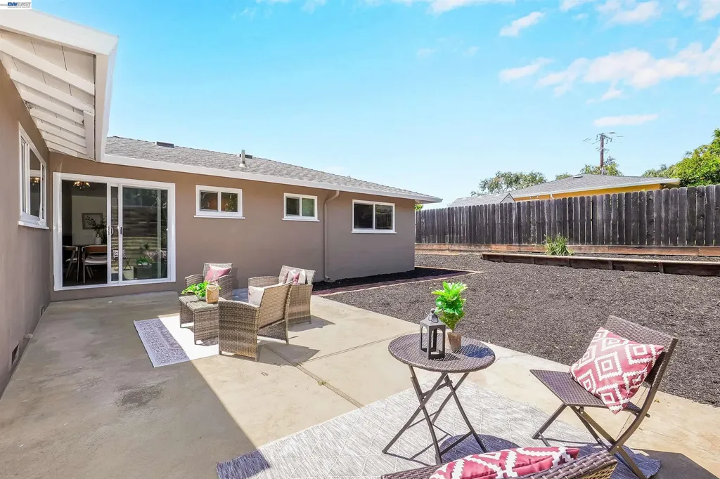 604 Jilliene Way Hayward CA 94544