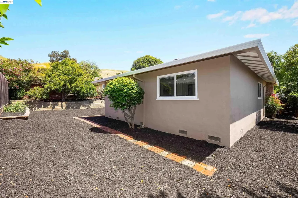 604 Jilliene Way Hayward CA 94544