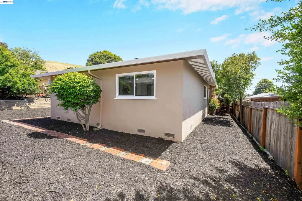 604 Jilliene Way Hayward CA 94544