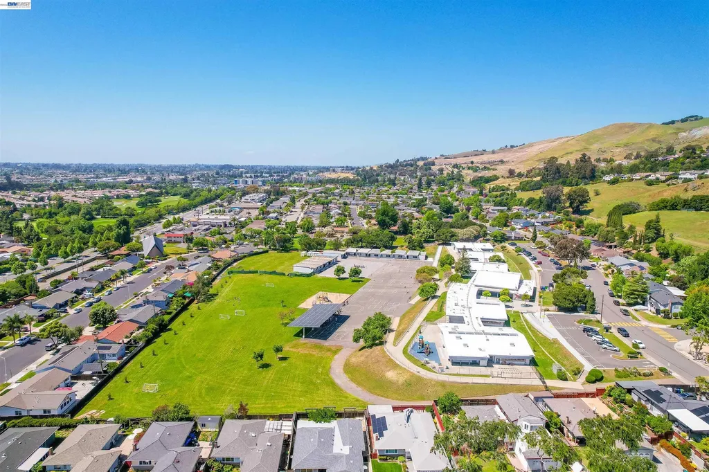 604 Jilliene Way Hayward CA 94544