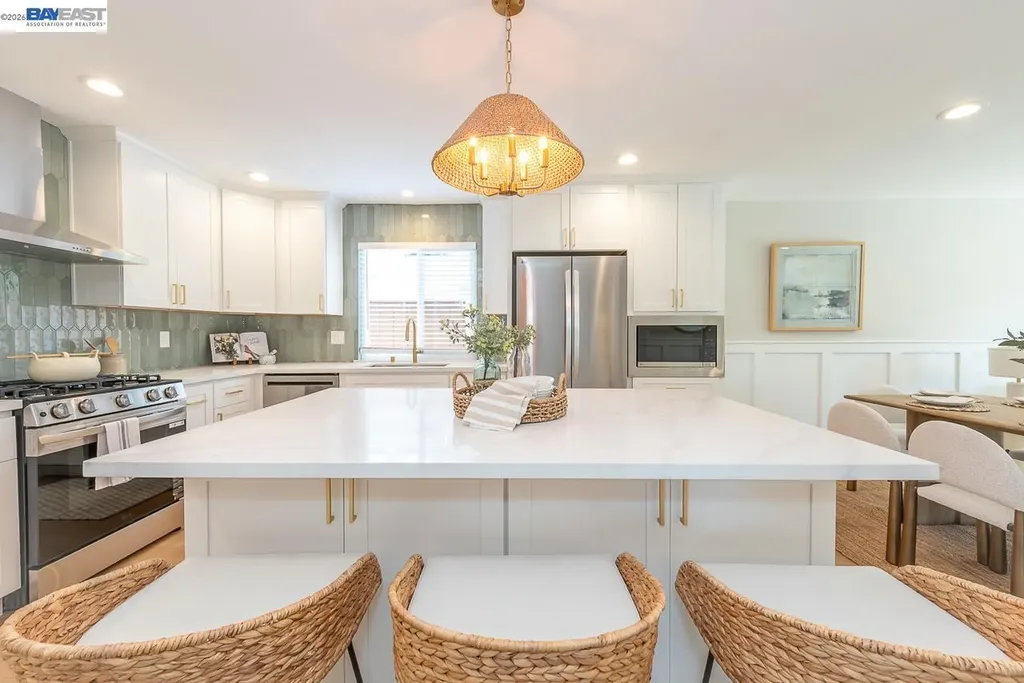 4339 Queensboro Way Union City CA 94587